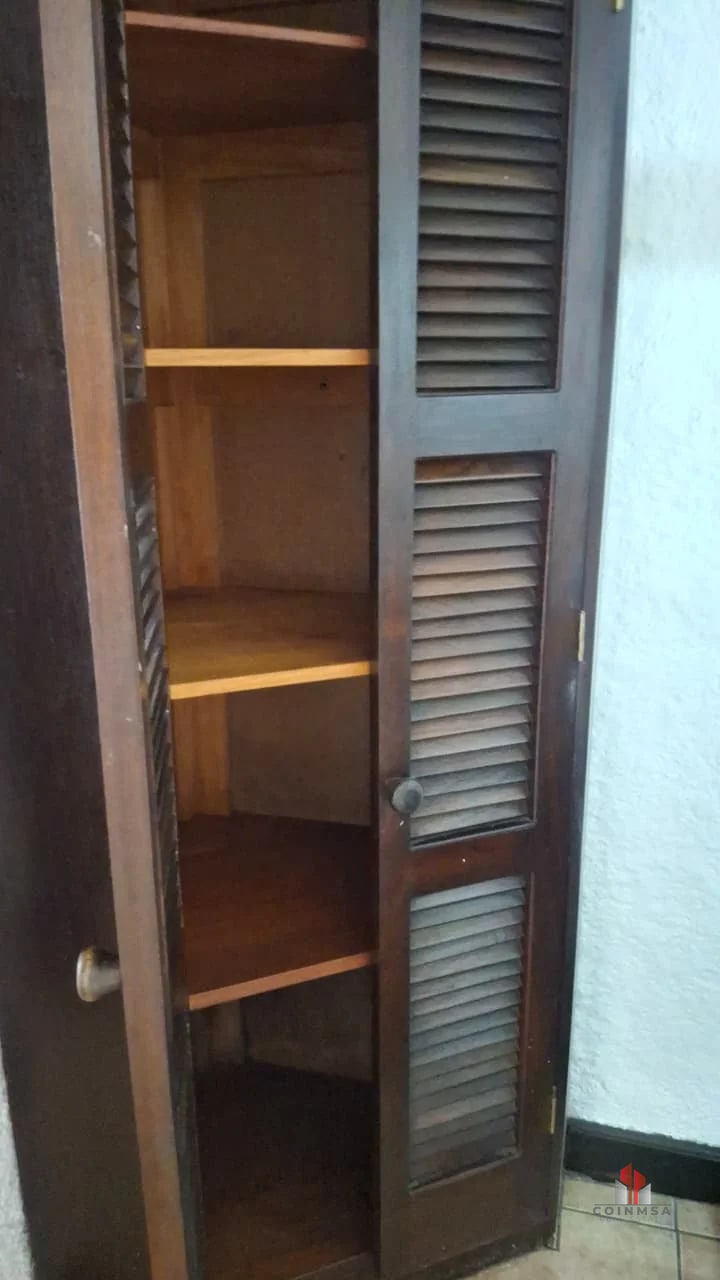Apartamento semi-amueblado en Renta zona 10 - 6