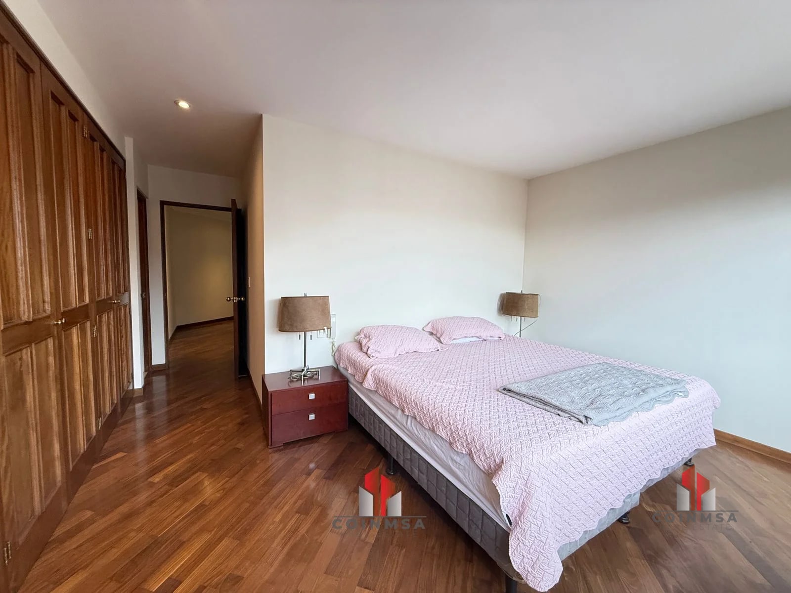 Apartamento amueblado en Venta zona 14 / Real de las Américas - 5