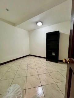 Zona 10 Okland Alquilo apartamento Amueblado de 2 dormitorios — Apartamento en Alquiler en Zona 10, Guatemala, Ciudad — foto 8 de 9
