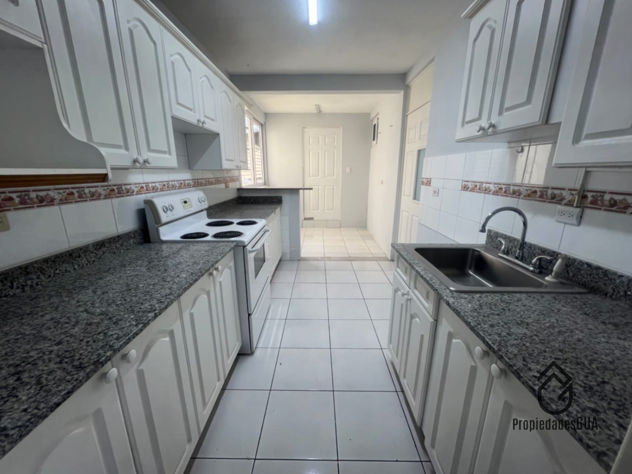 Apartamentos amplios y recién remodelados zona 13 — Apartamento en Alquiler en Zona 13, Guatemala, Ciudad — foto 8 de 12