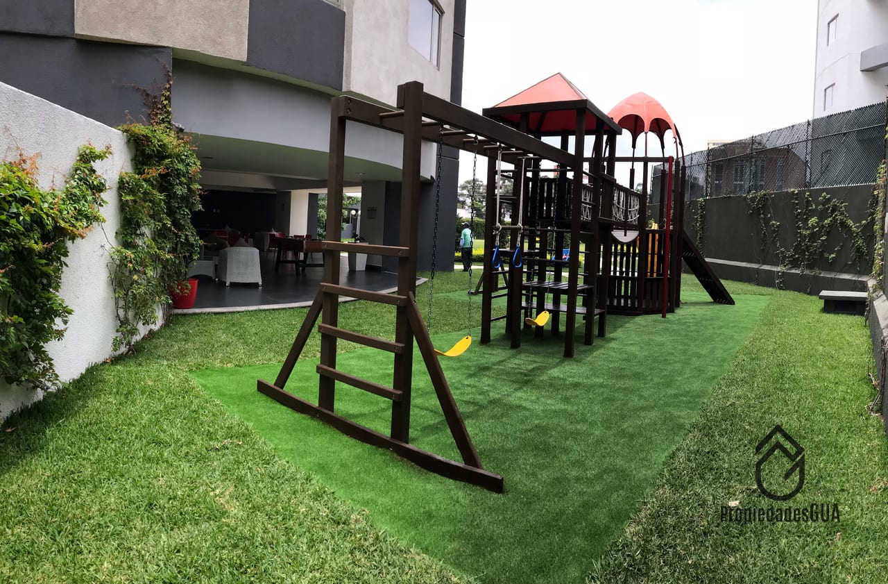 Apto amplio de 2 dormitorios + 1 de servicio — Apartamento en Alquiler en Zona 14, Guatemala, Ciudad — foto 1 de 9