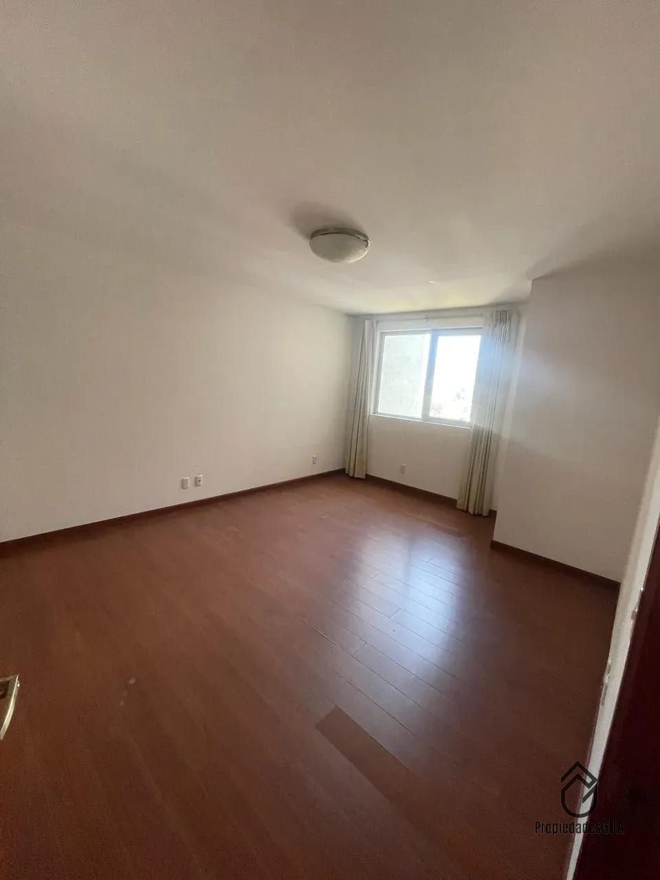 Apartamento lujoso en renta — Apartamento en Alquiler en Botticelli, Zona 15, Guatemala, Ciudad — foto 2 de 17