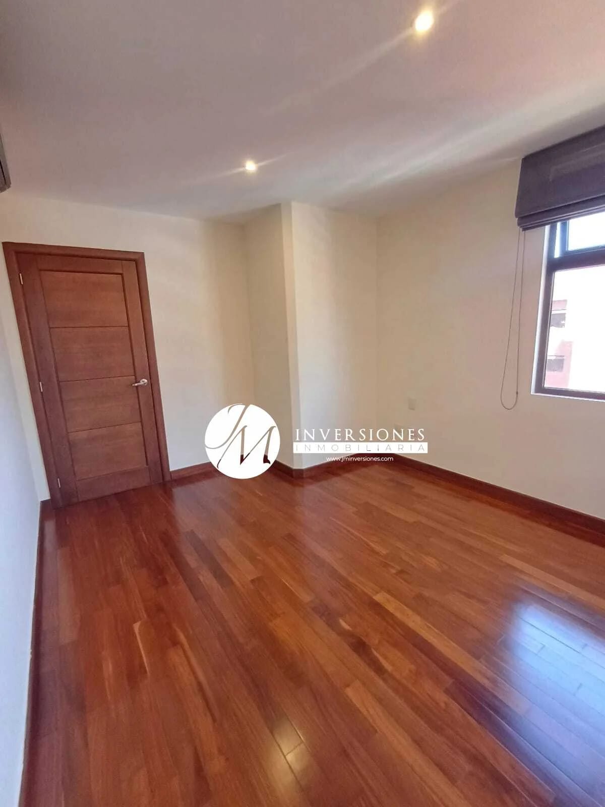 Apartamento en Renta de 2 Dormitorios en zona 10 — Apartamento en Alquiler en Zona 10, Guatemala, Ciudad — foto 7 de 13