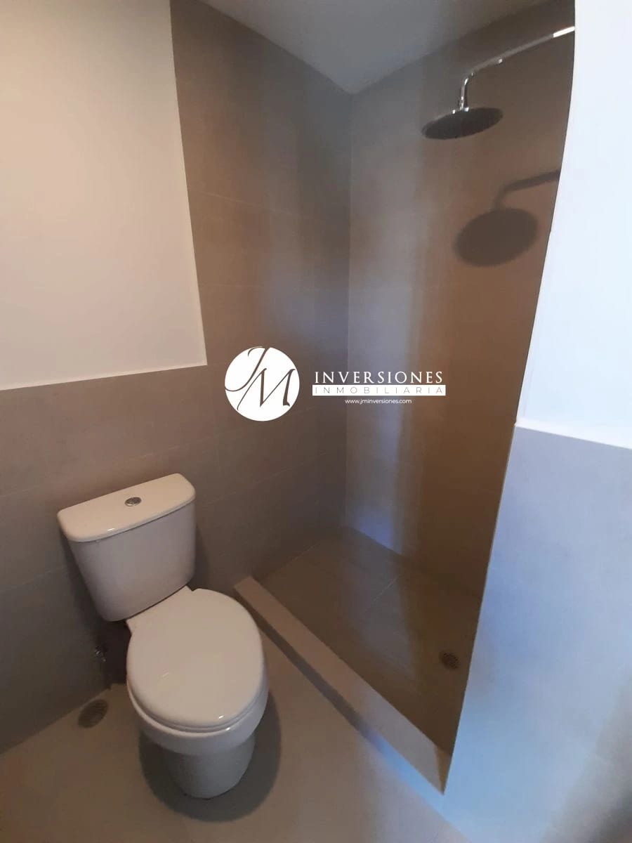 Apartamento de 1 Dormitorio en Renta Zona 10 — Apartamento en Alquiler en Zona 10, Guatemala, Ciudad — foto 6 de 7