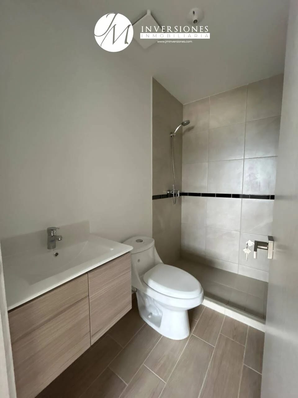 Apartamento en Venta de 2 Dormitorios en zona 12 — Apartamento en Venta en Andares Doce, Zona 12, Guatemala, Ciudad — foto 9 de 17