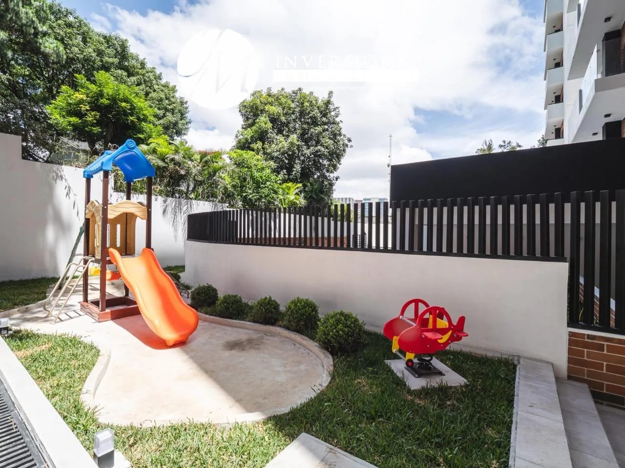 Apartamento en zona 10 de 3 Dormitorios en Renta — Apartamento en Alquiler en Zona 10, Guatemala, Ciudad — foto 13 de 14