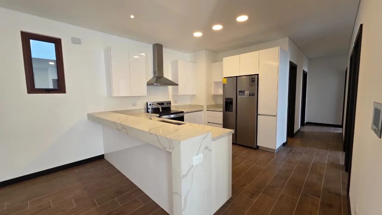 Apartamento nuevo en renta en Cayalá Lirios lV, 3 habitaciones — Apartamento en Alquiler en Zona 16, Guatemala, Ciudad — foto 2 de 17