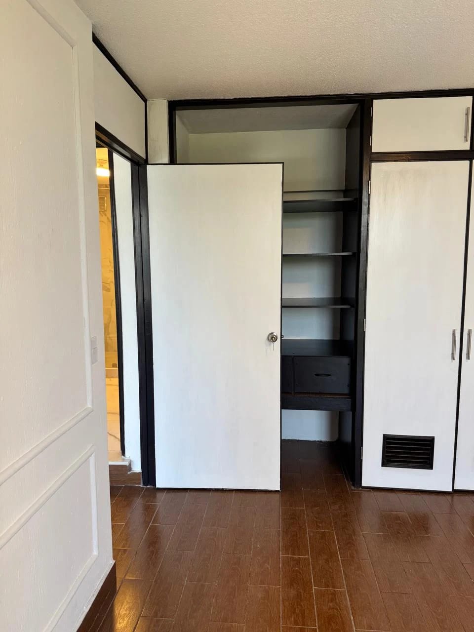Apartamento de lujo zona 9 — Apartamento en Alquiler en Cortijo Reforma, Zona 9, Guatemala, Ciudad — foto 9 de 16