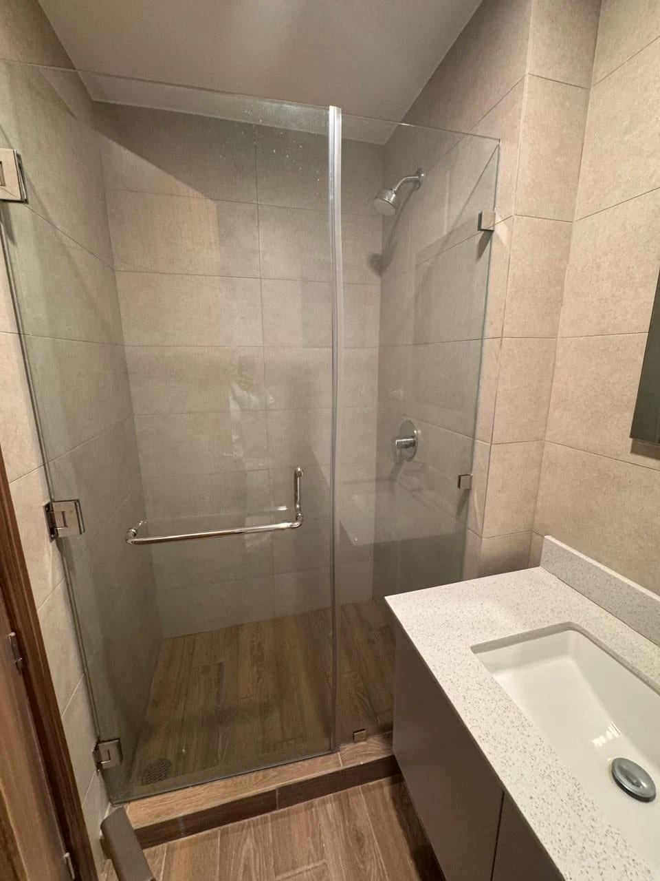 Apartamento Moderno en zona 14 — Apartamento en Alquiler en Parque 14, Zona 14, Guatemala, Ciudad — foto 12 de 17