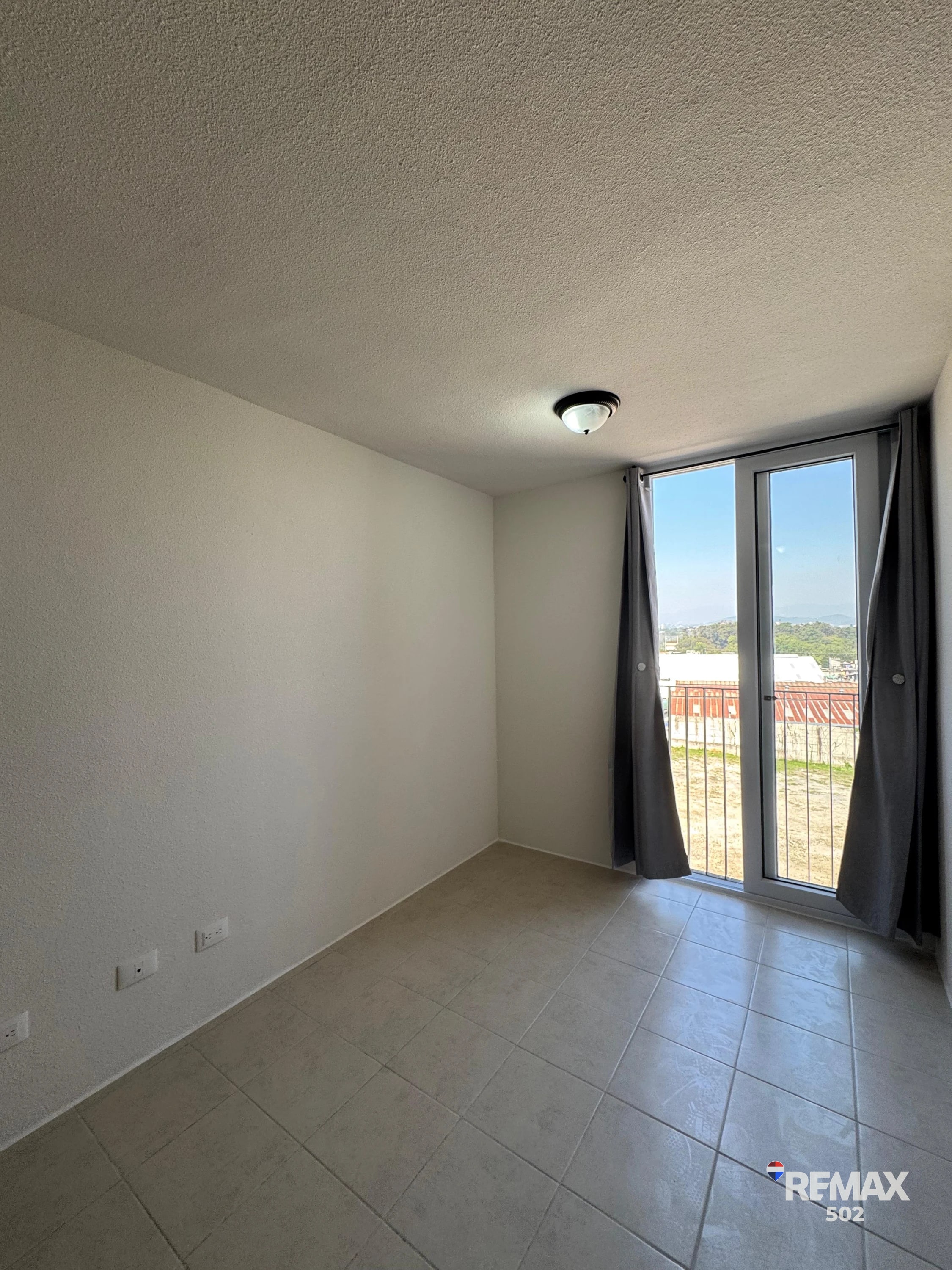 Apartamento en Zona 6 — Apartamento en Alquiler en Zona 6, Guatemala, Ciudad — foto 7 de 10