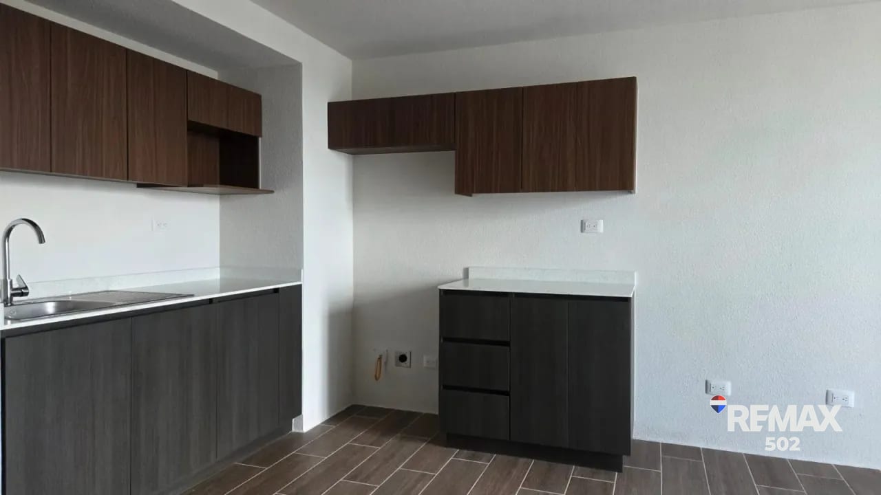 Apartamento en Renta Cumbres del Pedregal z. 6 — Apartamento en Alquiler en Zona 6, Guatemala, Ciudad — foto 4 de 13