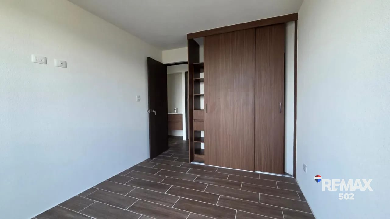 Apartamento en Renta Cumbres del Pedregal z. 6 — Apartamento en Alquiler en Zona 6, Guatemala, Ciudad — foto 6 de 13