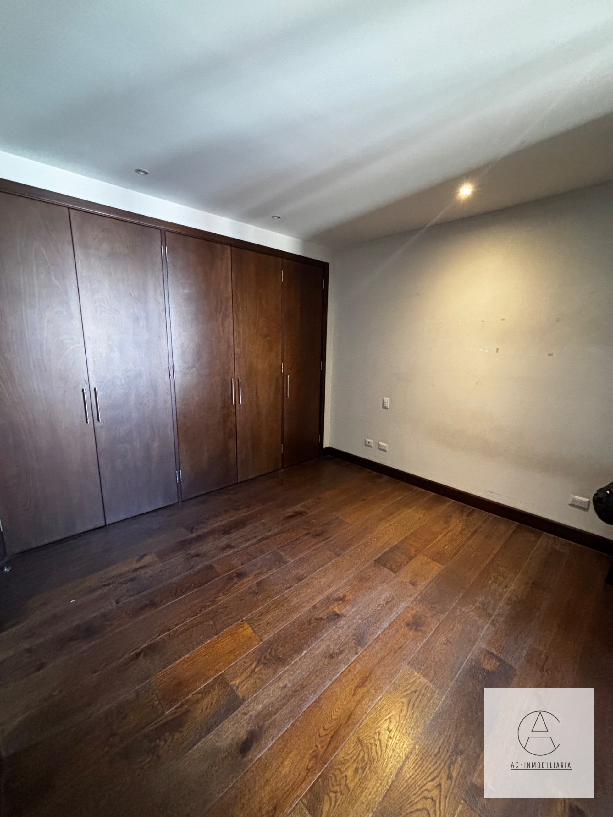 Apartamento en venta en zona 14 - 6