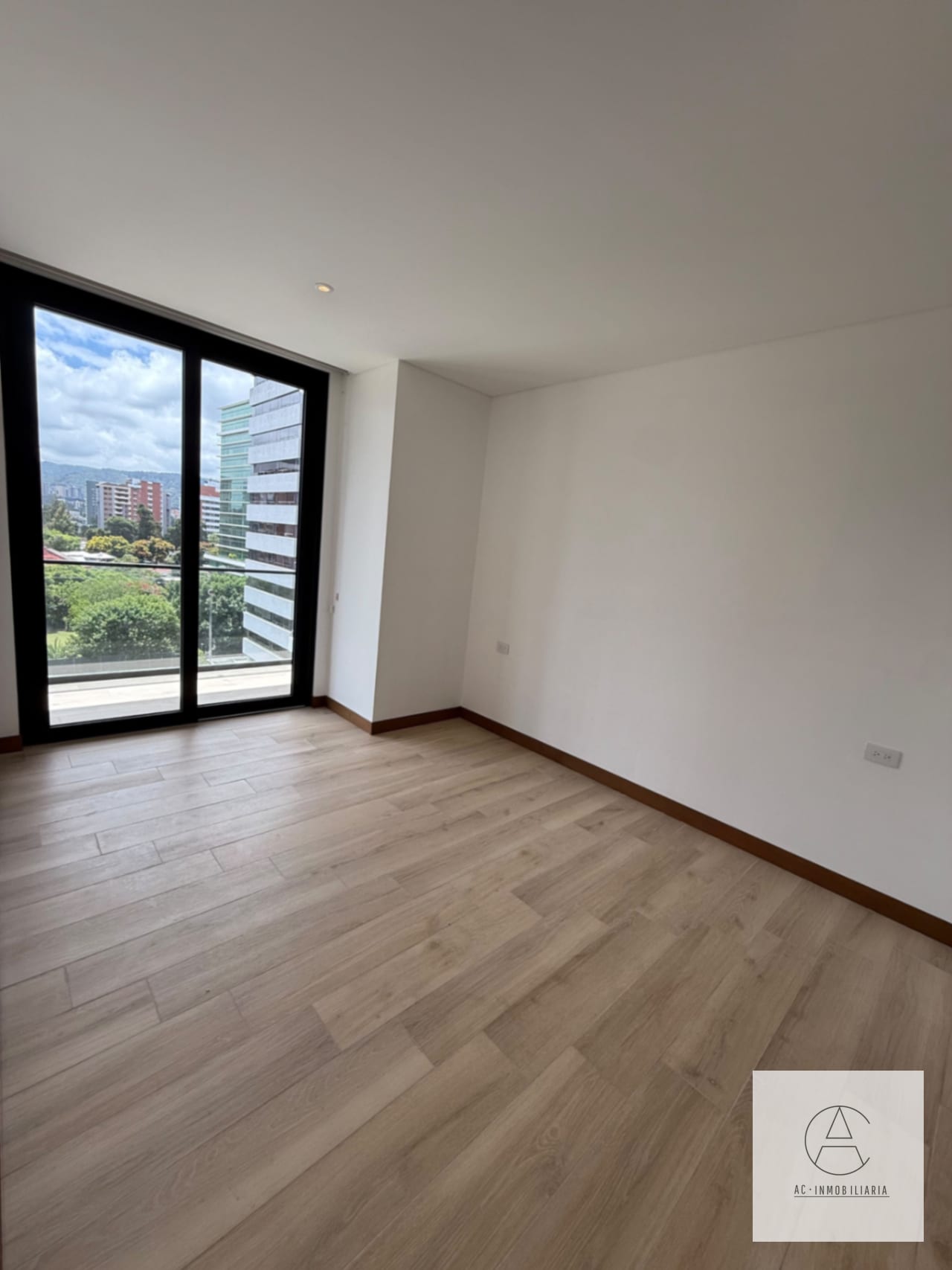 Apartameto en renta para estrenar, en Ferre 10 — Apartamento en Alquiler en Zona 10, Guatemala, Ciudad — foto 9 de 17