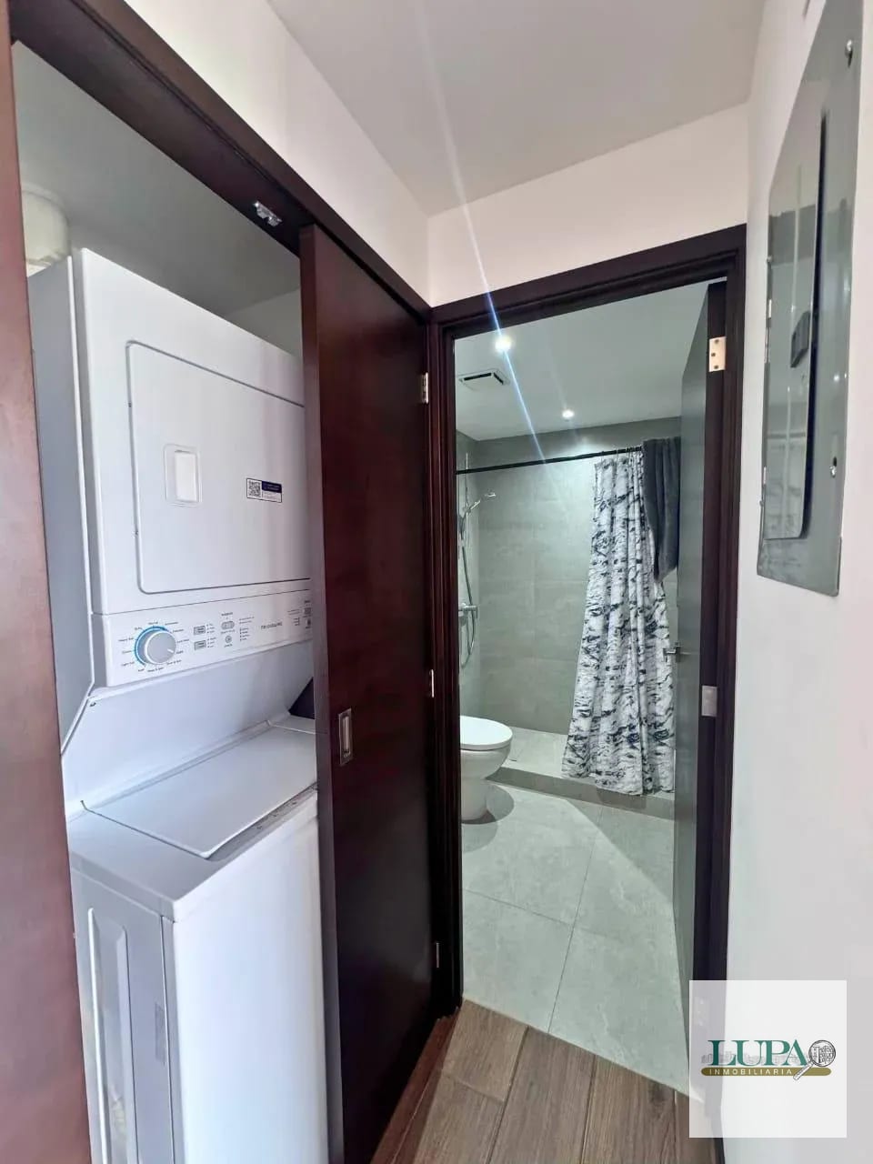 APARTAMENTO EN VENTA CASA SAN IGNACIO ZONA 10 — Apartamento en Venta en Casa Ignacio, Zona 10, Guatemala, Ciudad — foto 3 de 8
