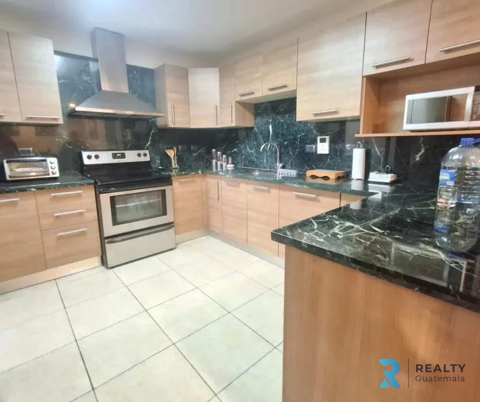 RENTO Apartamento Amueblado Edificio Santa María, zona 10 — Apartamento en Alquiler en Zona 10, Guatemala, Ciudad — foto 4 de 14