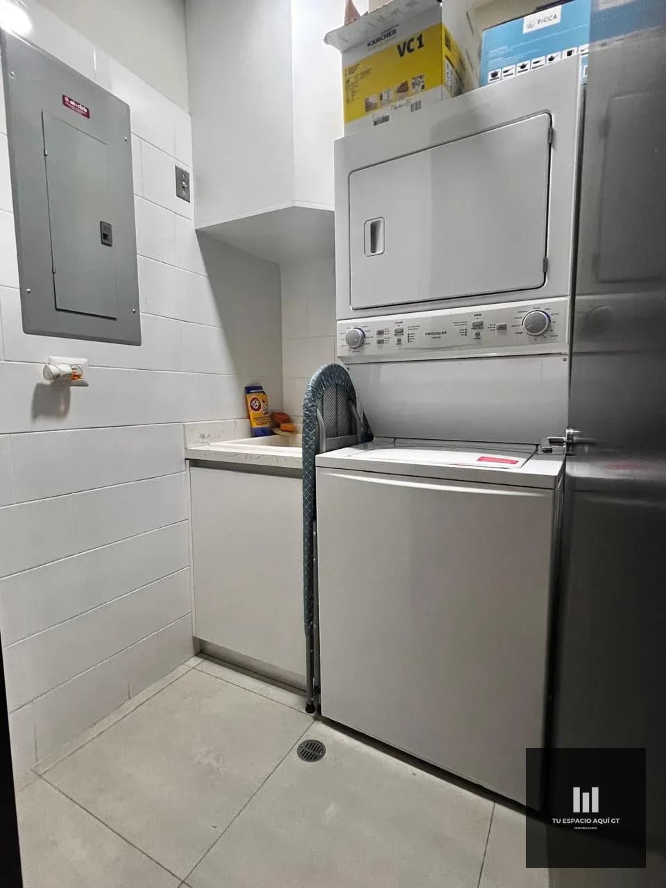 Precioso Apartamento Amueblado De LujoEn Renta En Zona 14 — Apartamento en Alquiler en Santa Inés, Zona 14, Guatemala, Ciudad — foto 8 de 11