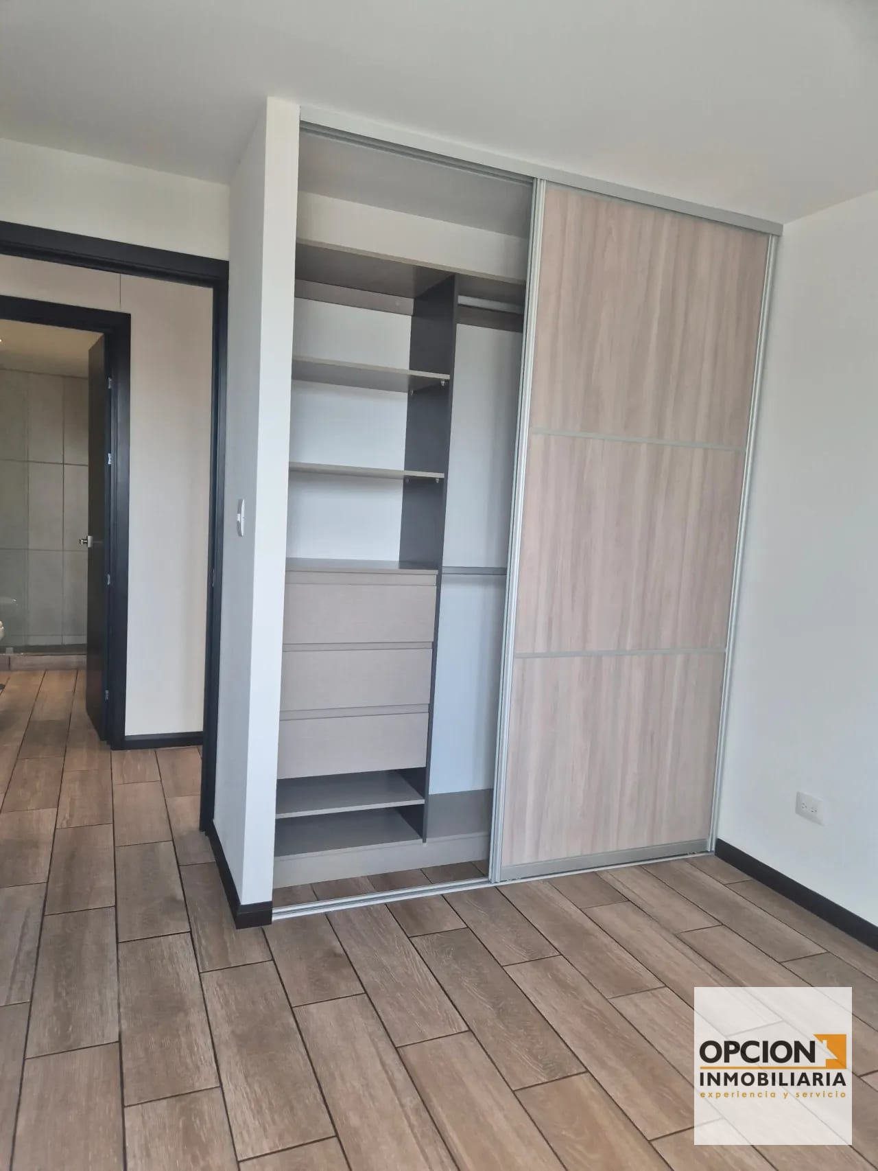 Rento Apartamento Z. 16 San Isidro 2021 T4 (copia) — Apartamento en Alquiler en San Isidro 20/21, Zona 16, Guatemala, Ciudad — foto 7 de 12