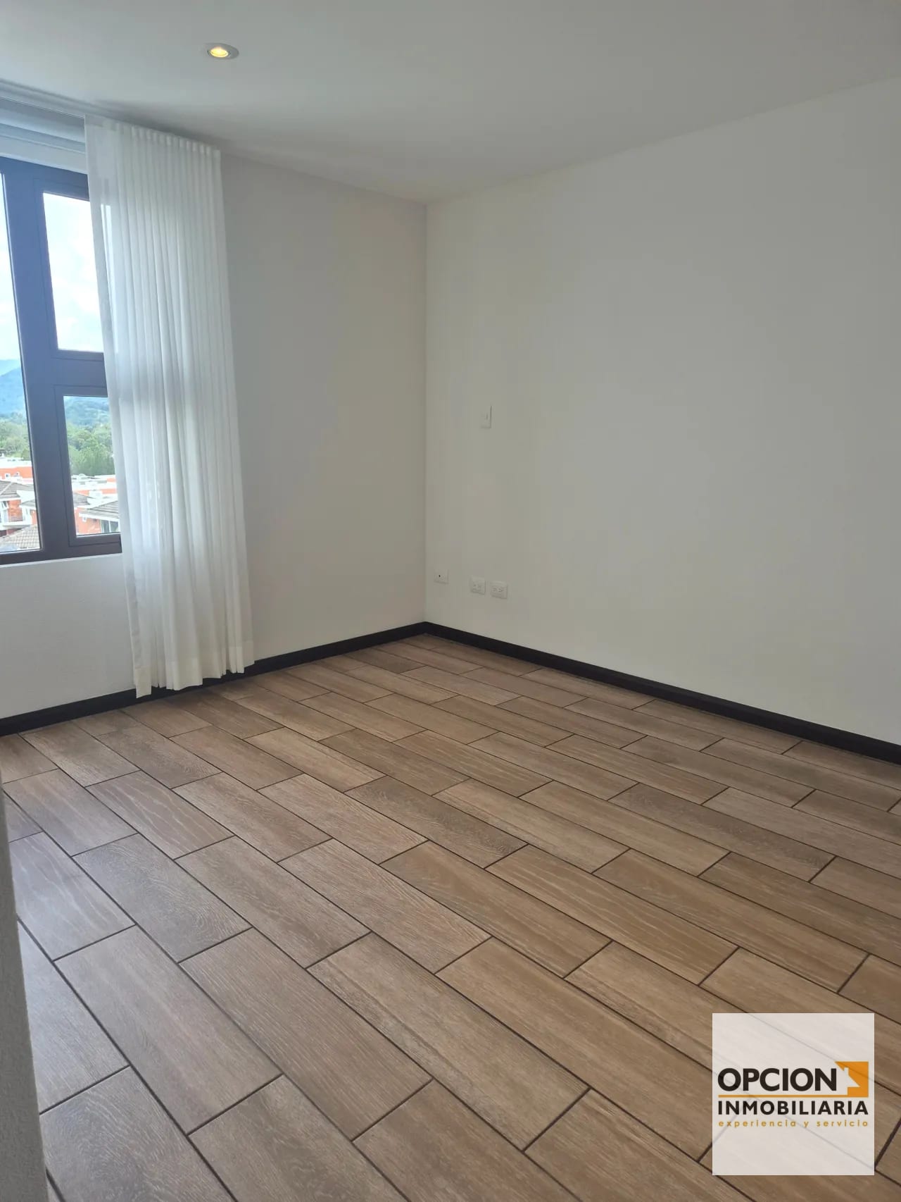 Rento Apartamento Z. 16 San Isidro 2021 T4 (copia) — Apartamento en Alquiler en San Isidro 20/21, Zona 16, Guatemala, Ciudad — foto 10 de 12