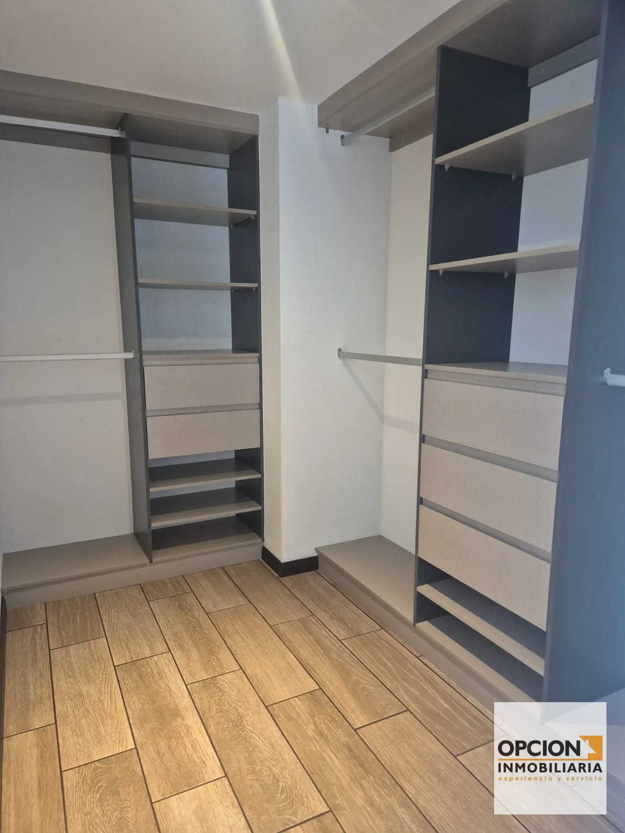 Rento Apartamento Z. 16 San Isidro 2021 T4 (copia) — Apartamento en Alquiler en San Isidro 20/21, Zona 16, Guatemala, Ciudad — foto 11 de 12