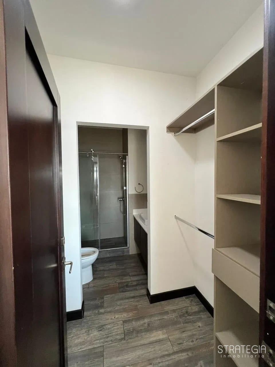 Nuevo precio: Penthouse en Renta Lirios de Cayalá — Apartamento en Alquiler en Lirios de Cayalá I, Zona 16, Guatemala, Ciudad — foto 8 de 13