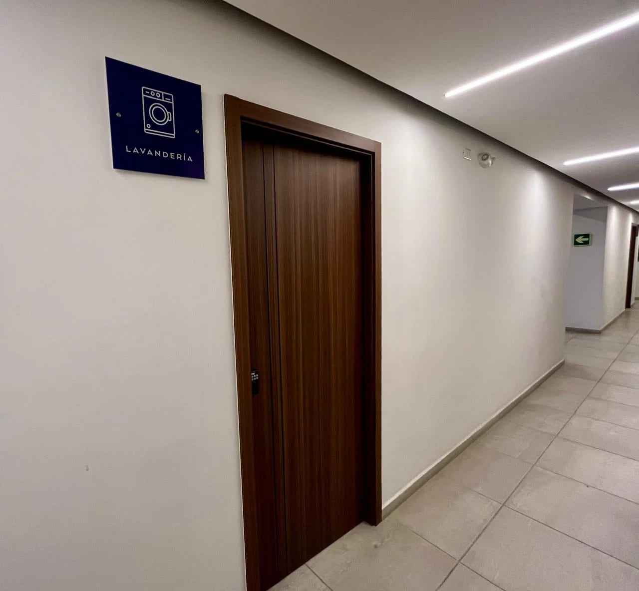 APARTAMENTO AMUEBLADO EN VENTA EDIFICIO SEPTIMO ZONA 4 — Apartamento en Venta en Séptimo, Zona 4, Guatemala, Ciudad — foto 12 de 13