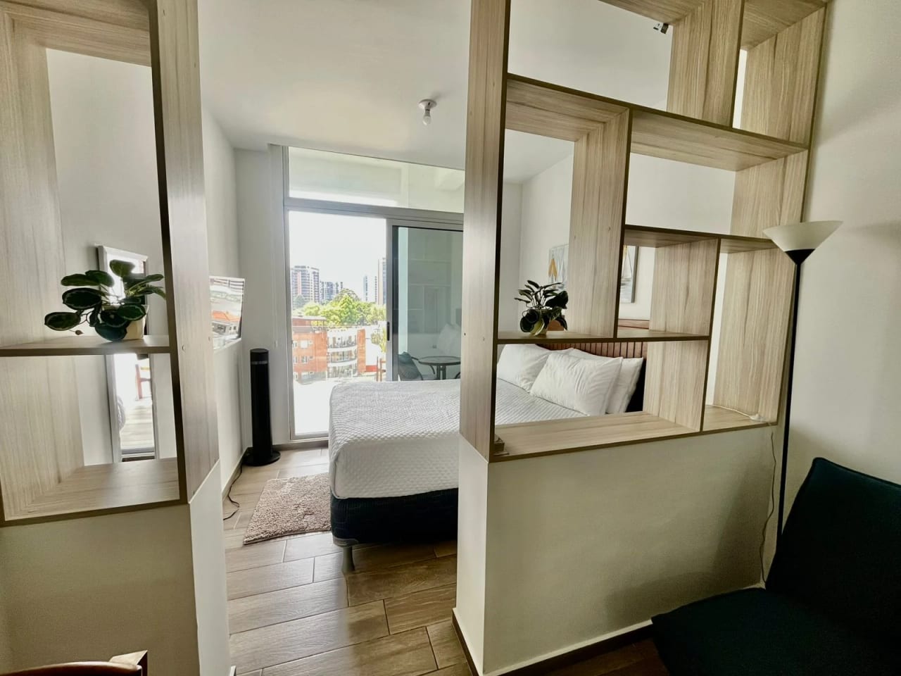 APARTAMENTO AMUEBLADO EN VENTA EDIFICIO NARAMA ZONA 13 — Apartamento en Venta en Narama, Zona 13, Guatemala, Ciudad — foto 3 de 17