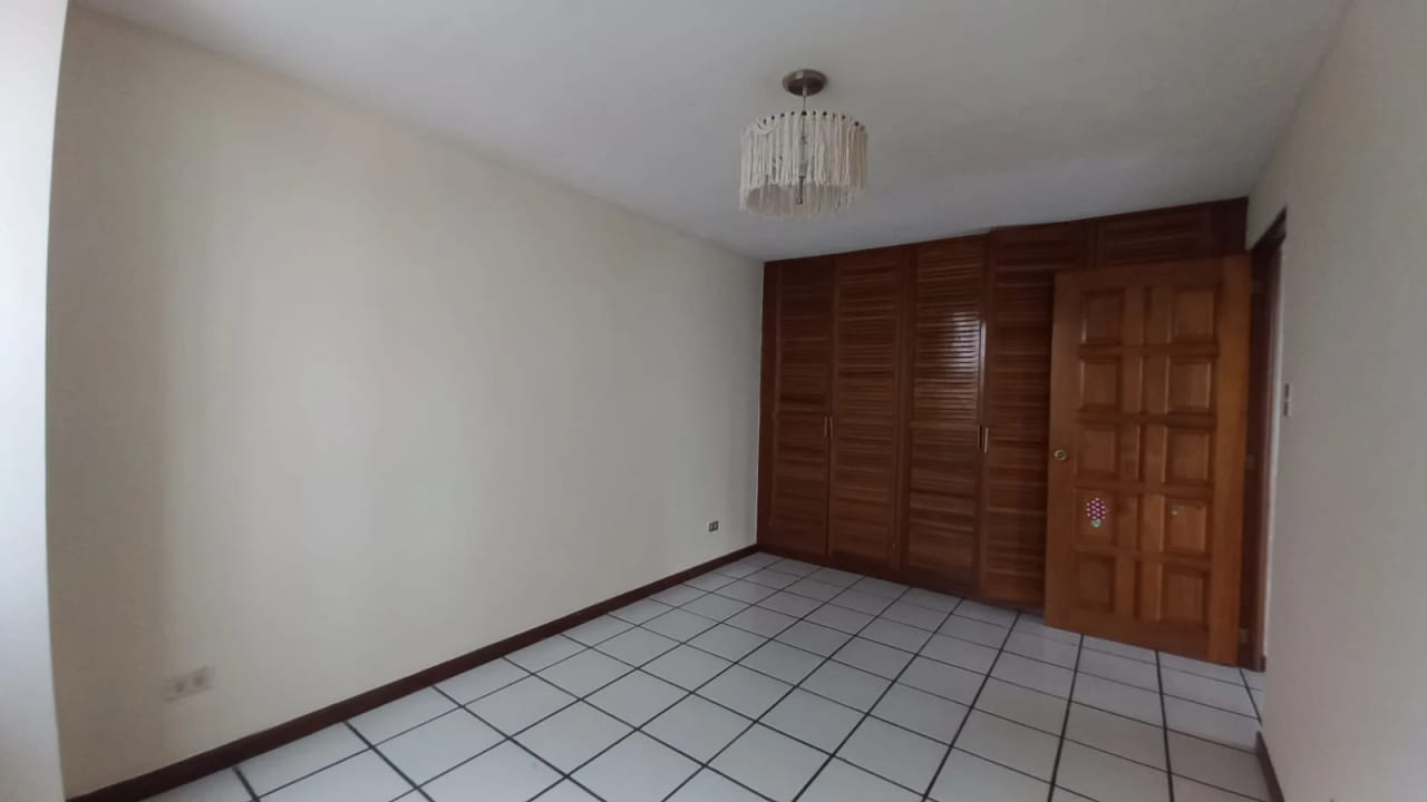 Venta de Apartamento en zona 14 Ibiza 2 dormitorios y estudio — Apartamento en Venta en Ibiza, Zona 14, Guatemala, Ciudad — foto 10 de 17