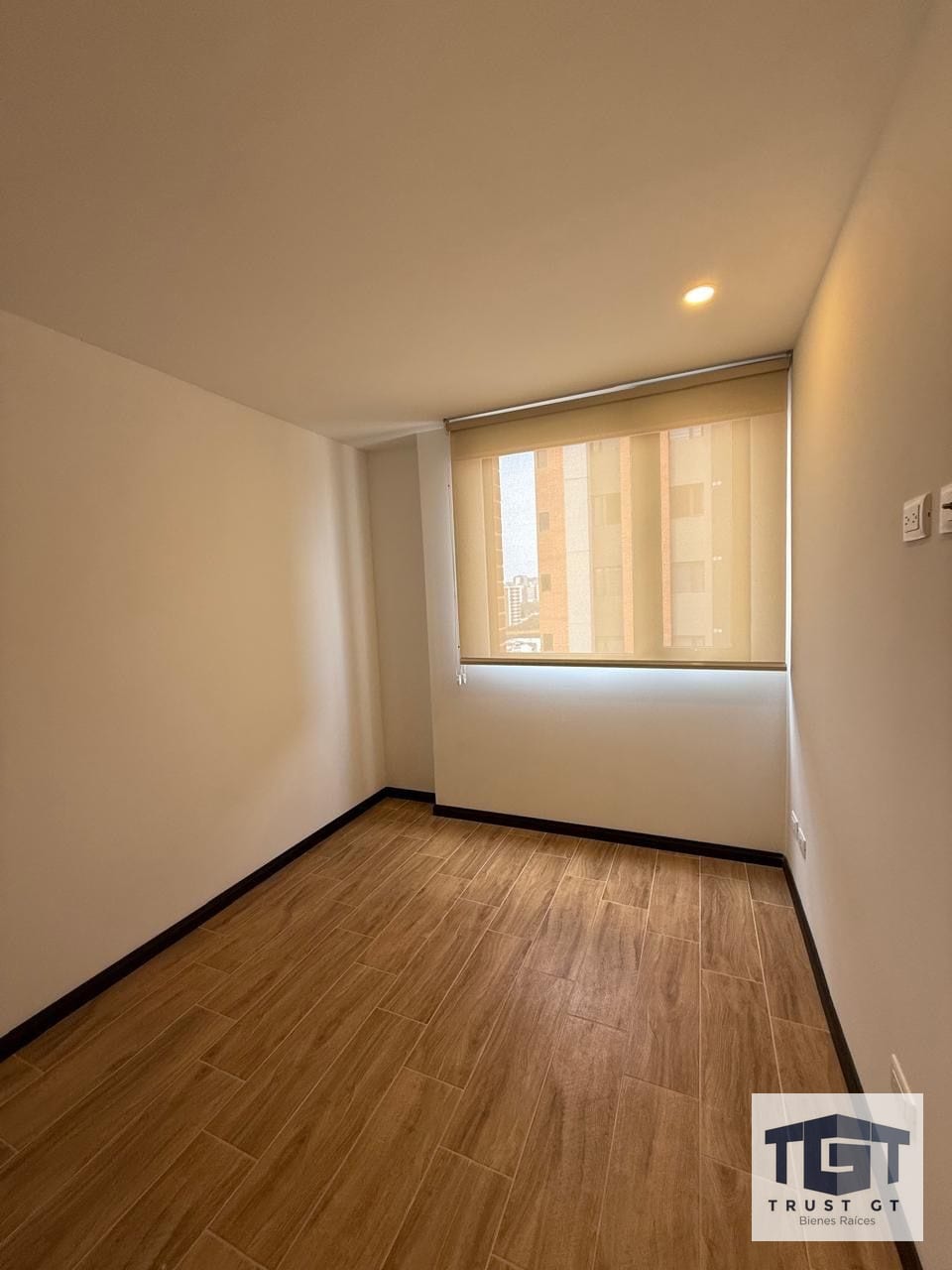 Apartamento en renta zona 13 Essenza — Apartamento en Alquiler en Zona 13, Guatemala, Ciudad — foto 2 de 8