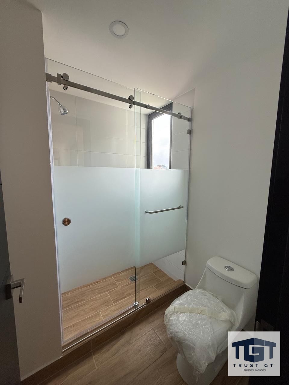 Apartamento en renta zona 13 Essenza — Apartamento en Alquiler en Zona 13, Guatemala, Ciudad — foto 5 de 8