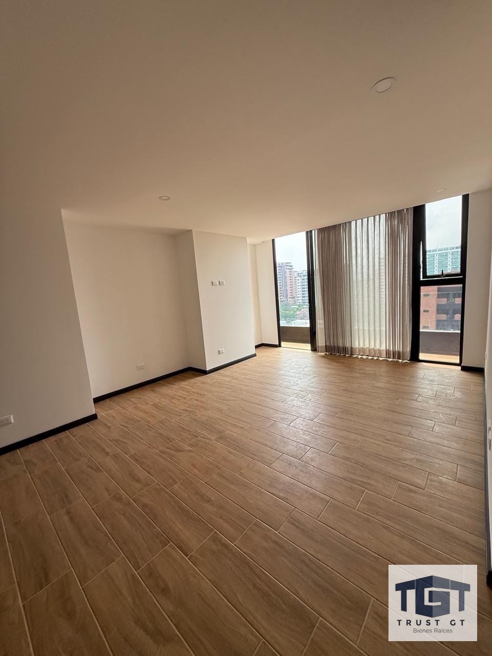 Apartamento en renta zona 13 Essenza — Apartamento en Alquiler en Zona 13, Guatemala, Ciudad — foto 7 de 8