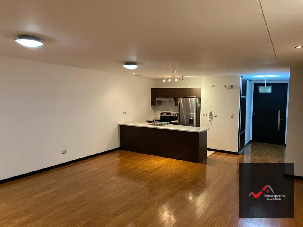 Apartamento en Renta Torre 14 Zona 14 — Apartamento en Alquiler en Zona 14, Guatemala, Ciudad — foto 6 de 13