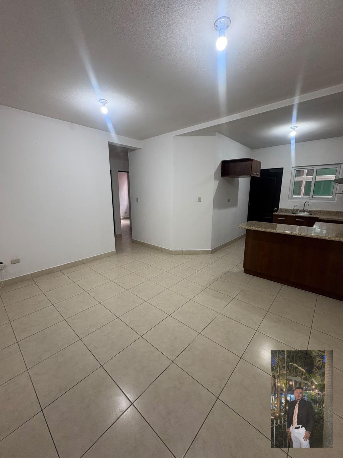 Rento Bello apartamento en zona 14, edificio real de los fiallos — Apartamento en Alquiler en Zona 14, Guatemala, Ciudad — foto 3 de 7