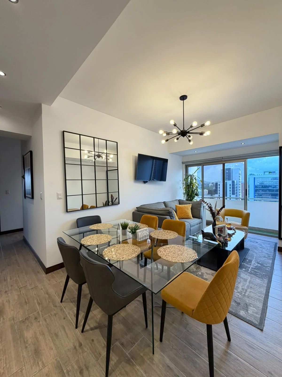 Vendo amplio apartamento en zona 10 — Apartamento en Venta en Casalini Diagonal 6, Zona 10, Guatemala, Ciudad — foto 3 de 13