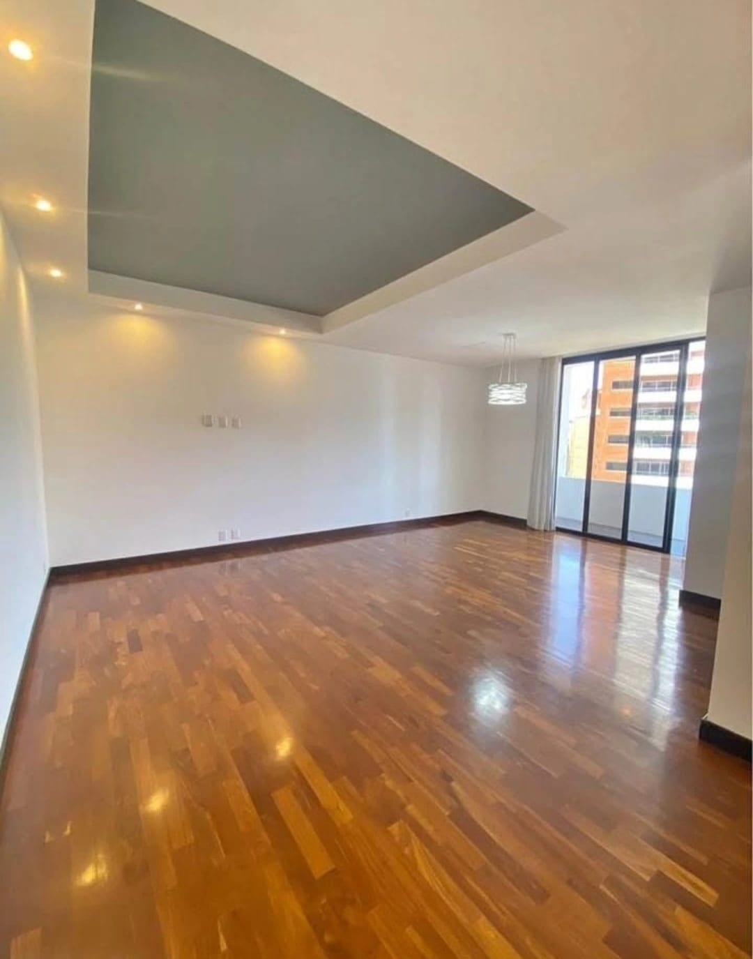 Vendo amplio y lujoso apartamento en zona 14 — Apartamento en Venta en Asti, Zona 14, Guatemala, Ciudad — foto 6 de 6