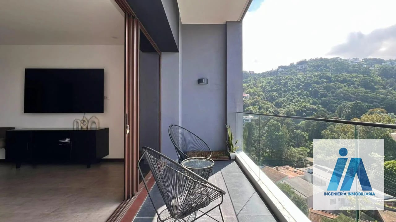 APARTAMENTO EN VENTA📍 Edificio Albero San Lázaro, Zona 15 - 5
