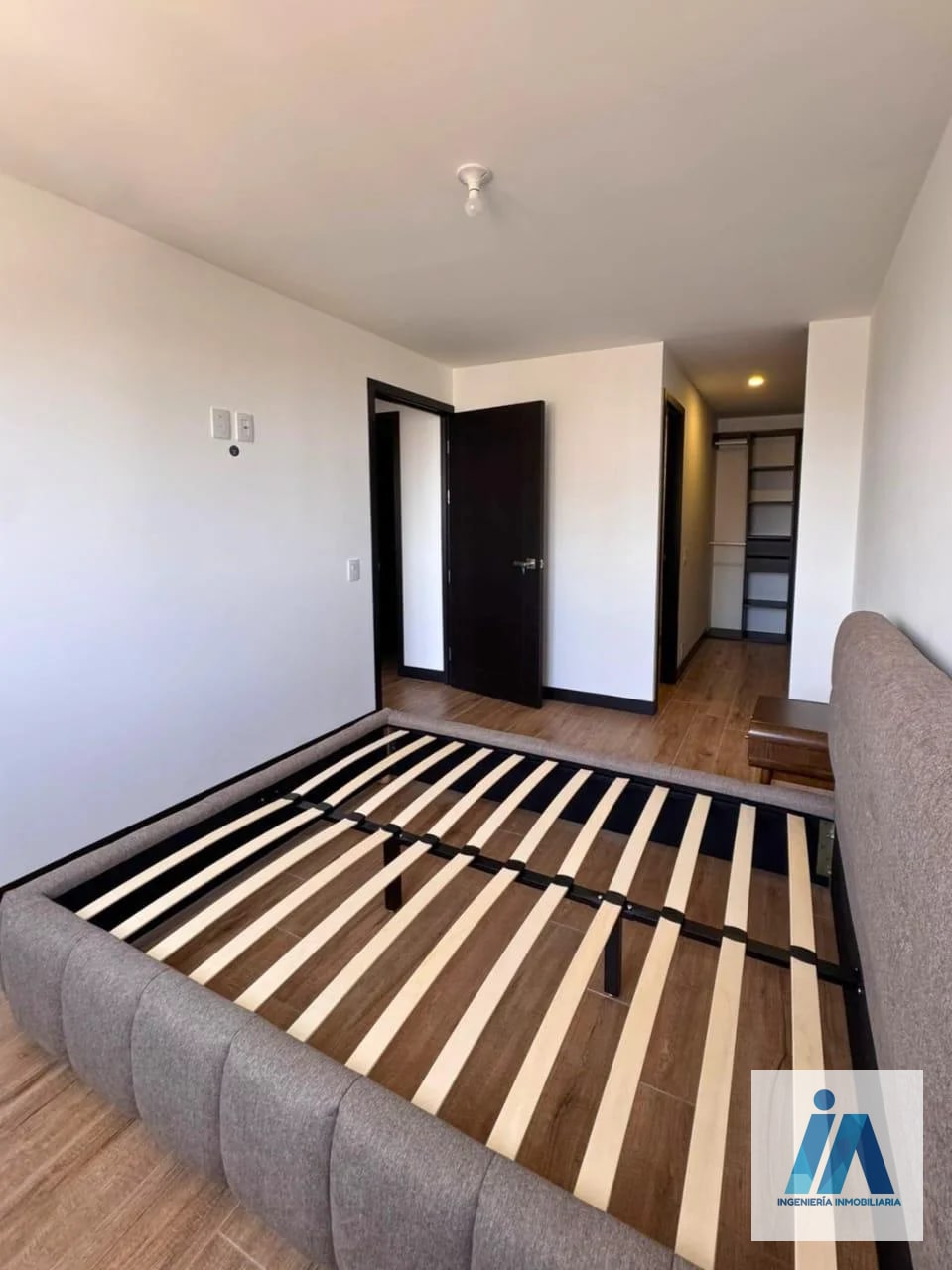 APARTAMENTO AMUEBLADO EN VENTA/ ALQUILER📍 Edificio Alena, Zona 15 VH2 - 5