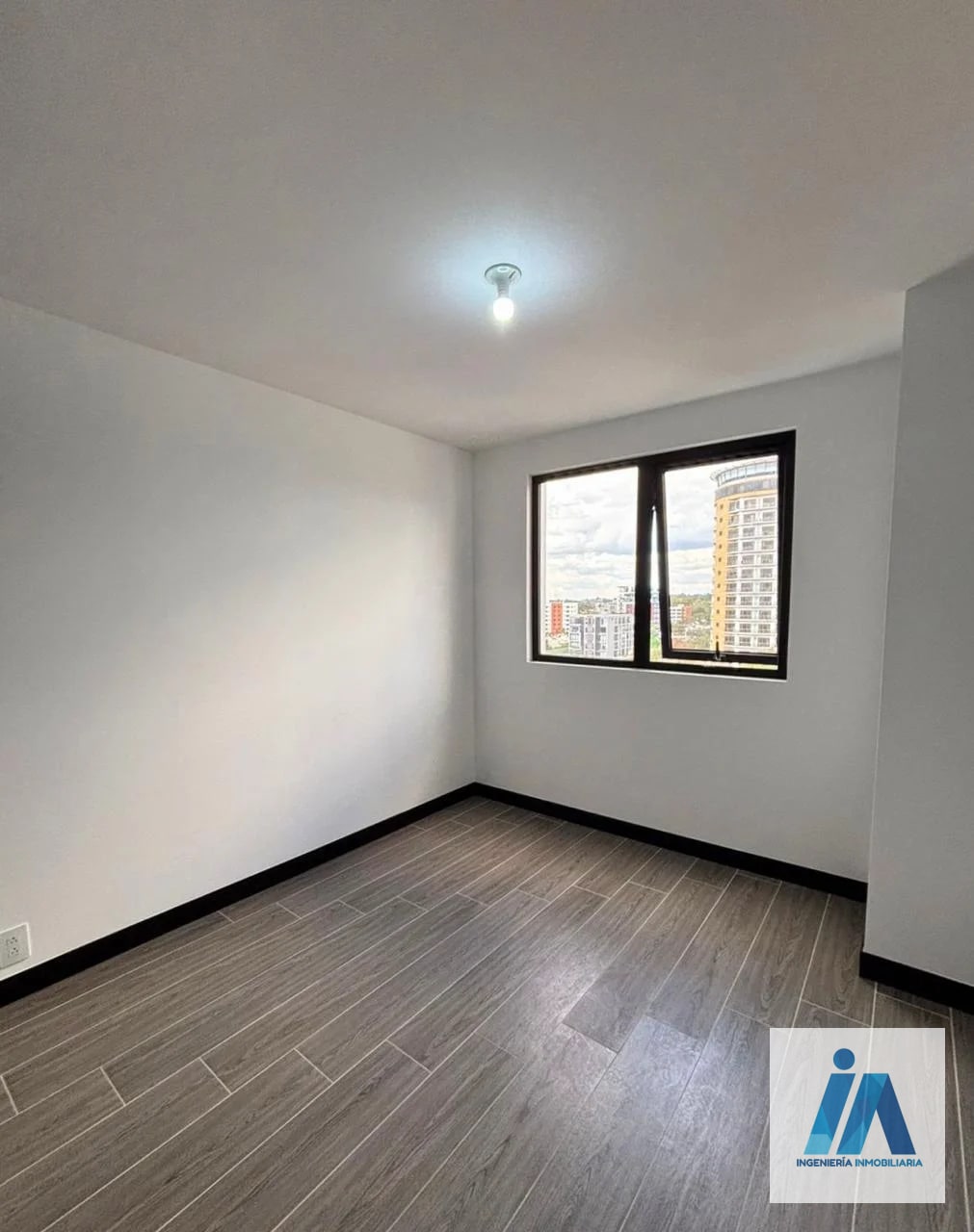 APARTAMENTO EN ALQUILER 📍Edificio Alena, Zona 15 VH II - 7