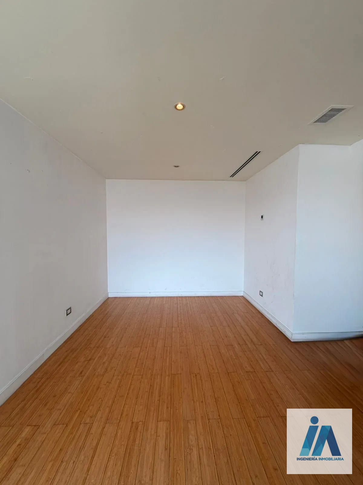 APARTAMENTO EN ALQUILER o VENTA📍 Edificio Atrium, zona 10 — Apartamento en Alquiler en Zona 10, Guatemala, Ciudad — foto 11 de 16