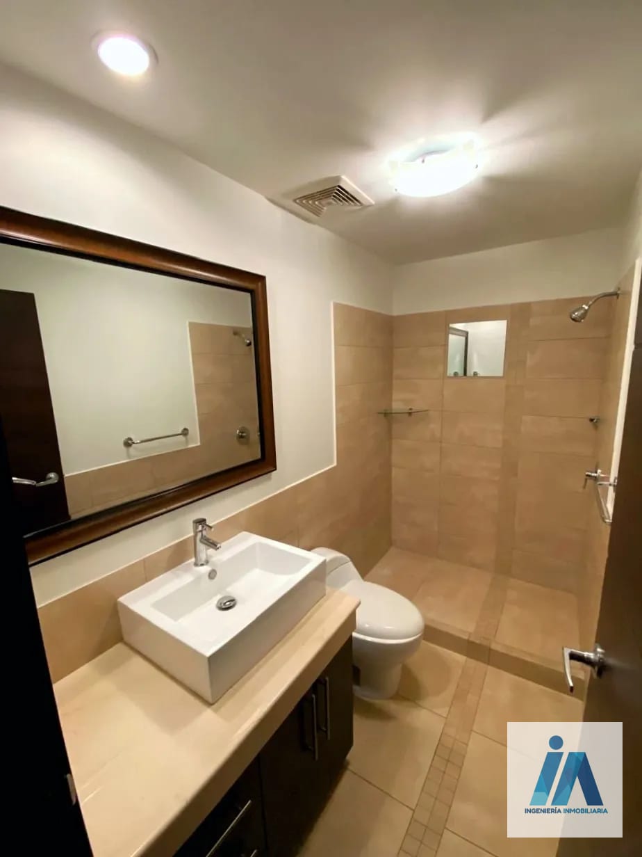 APARTAMENTO EN ALQUILER📍Edificio Attica I , Zona 14 — Apartamento en Venta en Attica, Zona 14, Guatemala, Ciudad — foto 9 de 10