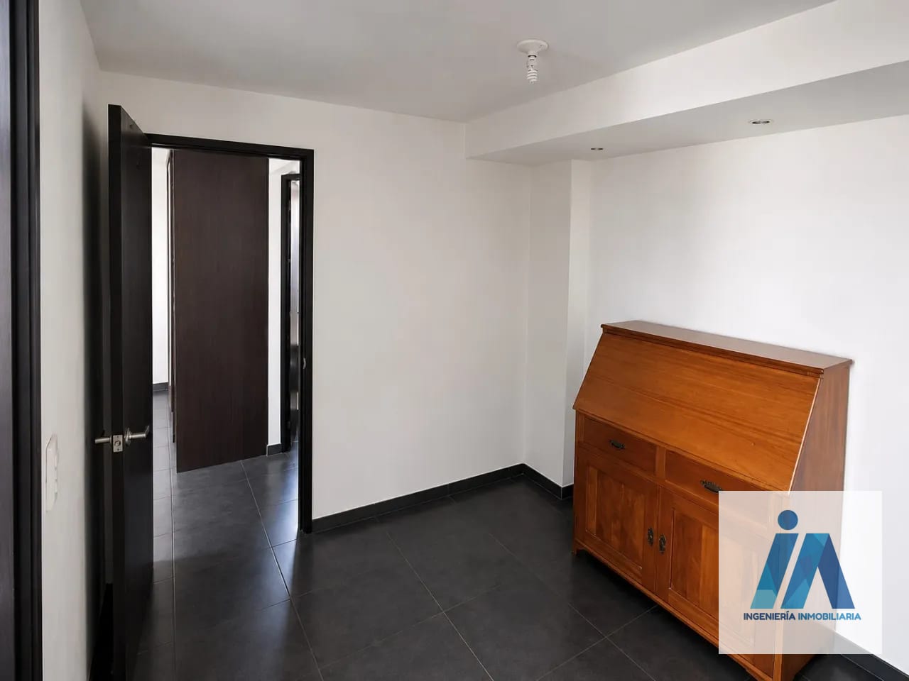 APARTAMENTO EN VENTA 📍 Edificio Mariscal Uno Uno, Zona 11 — Apartamento en Venta en Zona 11, Guatemala, Ciudad — foto 6 de 9
