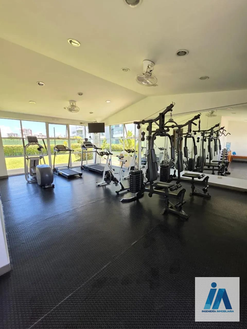 APARTAMENTO EN ALQUILER 📍 Edificio Condado La Villa, Zona 14 — Apartamento en Alquiler en Zona 14, Guatemala, Ciudad — foto 13 de 14