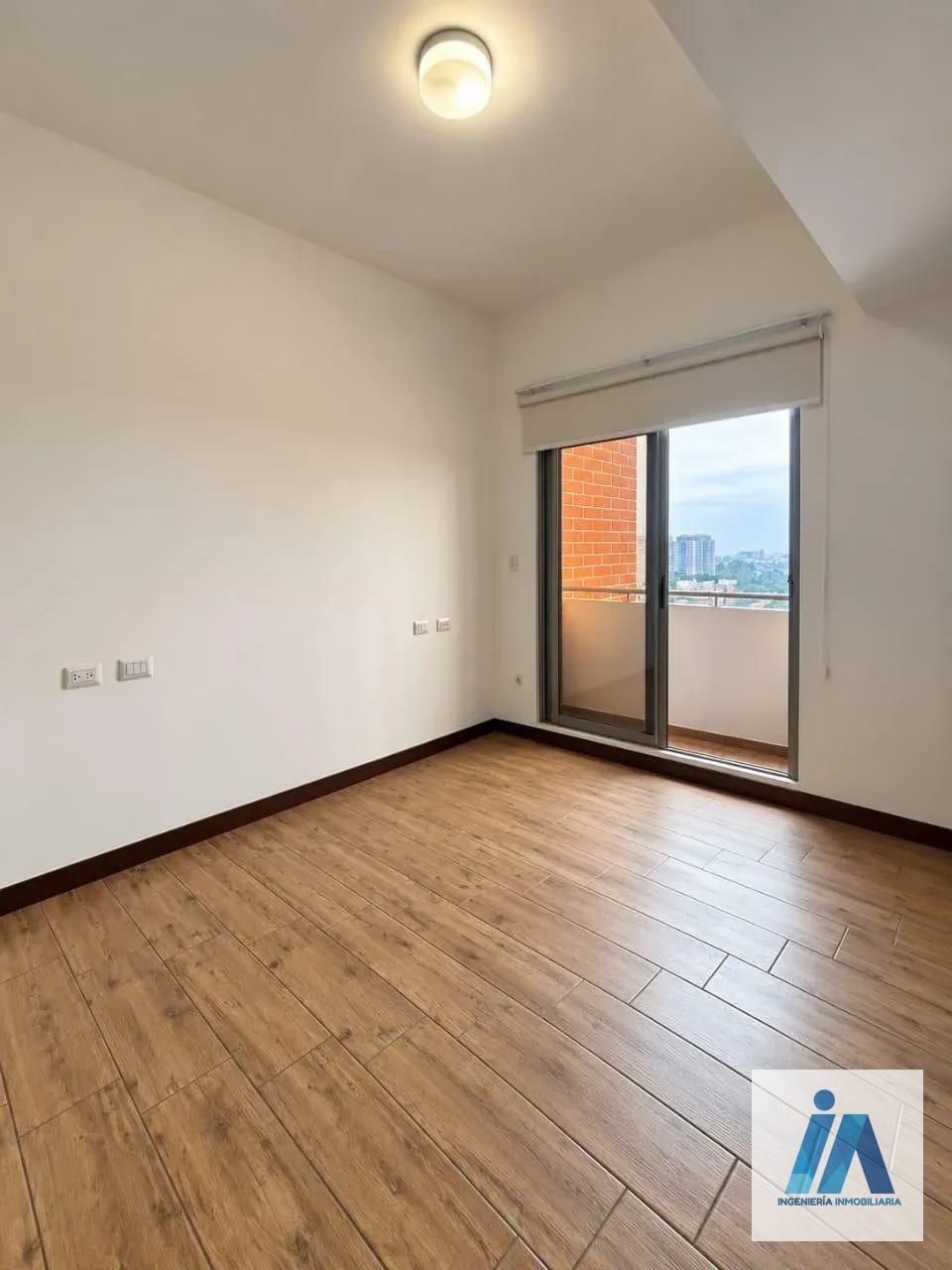 APARTAMENTO EN ALQUILER 📍 Edificio Casalini, Zona 10, Diagonal 6 — Apartamento en Alquiler en Zona 10, Guatemala, Ciudad — foto 13 de 15