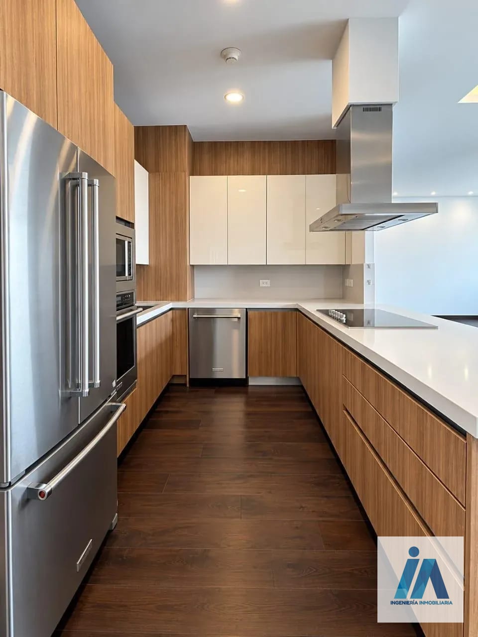 APARTAMENTO EN ALQUILER 📍 Edificio Echo, Zona 14 — Apartamento en Alquiler en Zona 14, Guatemala, Ciudad — foto 3 de 17