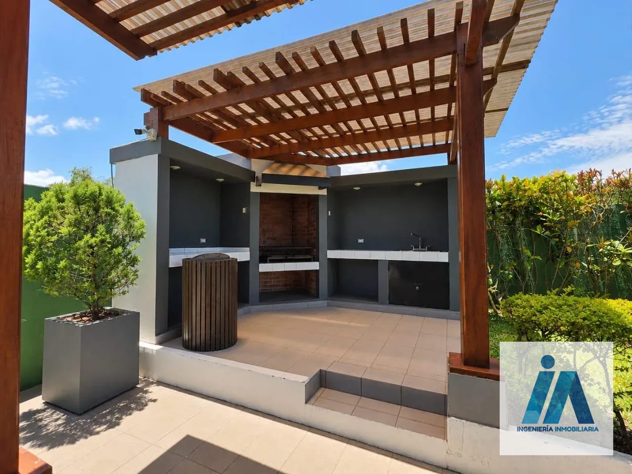 APARTAMENTO EN ALQUILER 📍 Edificio Condado La Villa, Zona 14 — Apartamento en Alquiler en Zona 14, Guatemala, Ciudad — foto 13 de 17
