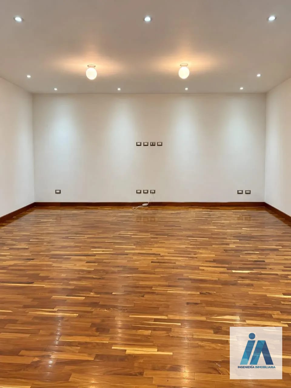APARTAMENTO EN ALQUILER 📍 Edificio Alhambra, Zona 15 — Apartamento en Alquiler en Zona 15, Guatemala, Ciudad — foto 3 de 15
