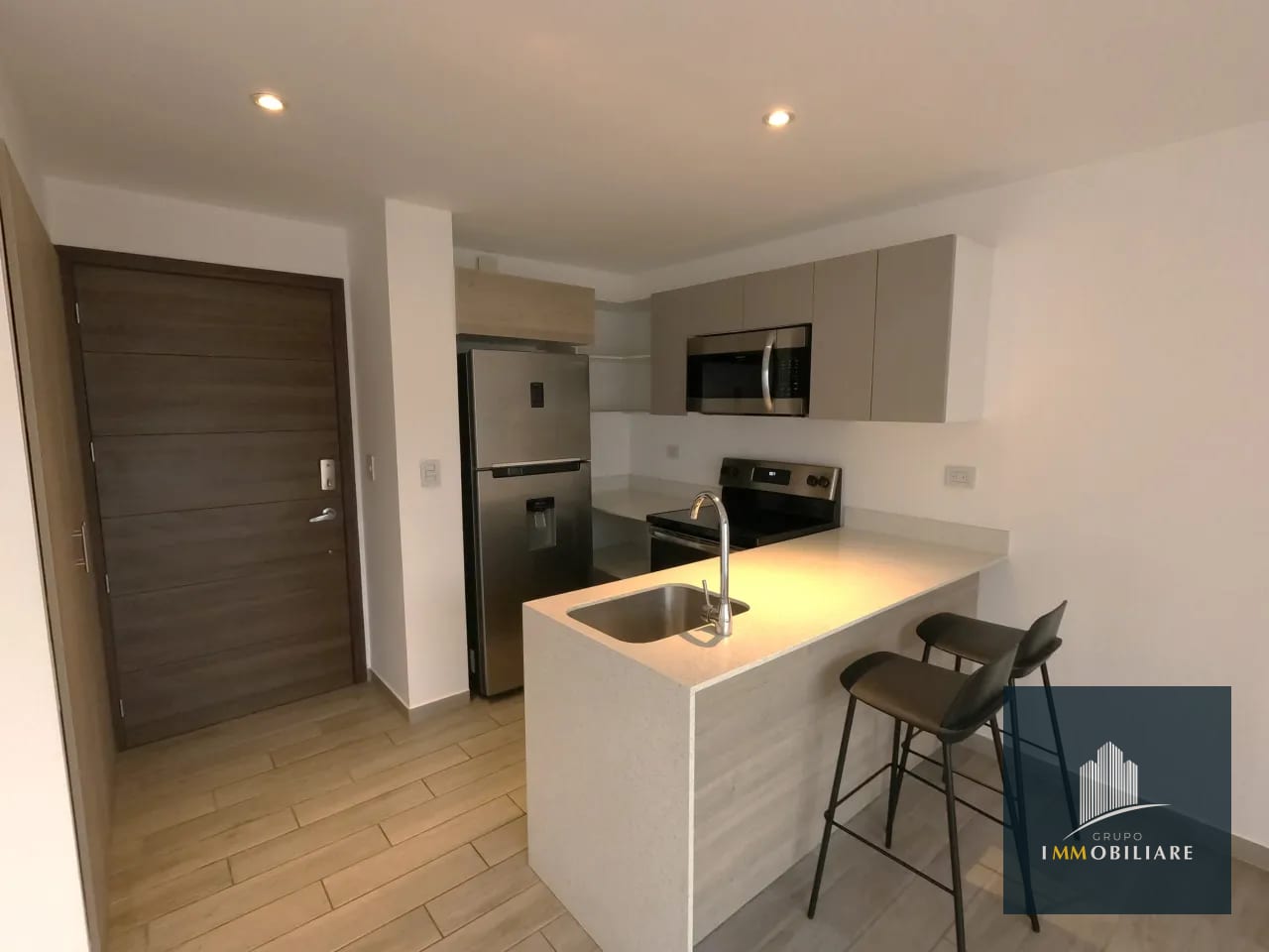 🏙️Vive Donde Trabajas: Apartamento en Zona 10 de un dormitorio ⏱️ — Apartamento en Venta en Parque 10, Zona 10, Guatemala, Ciudad — foto 4 de 17