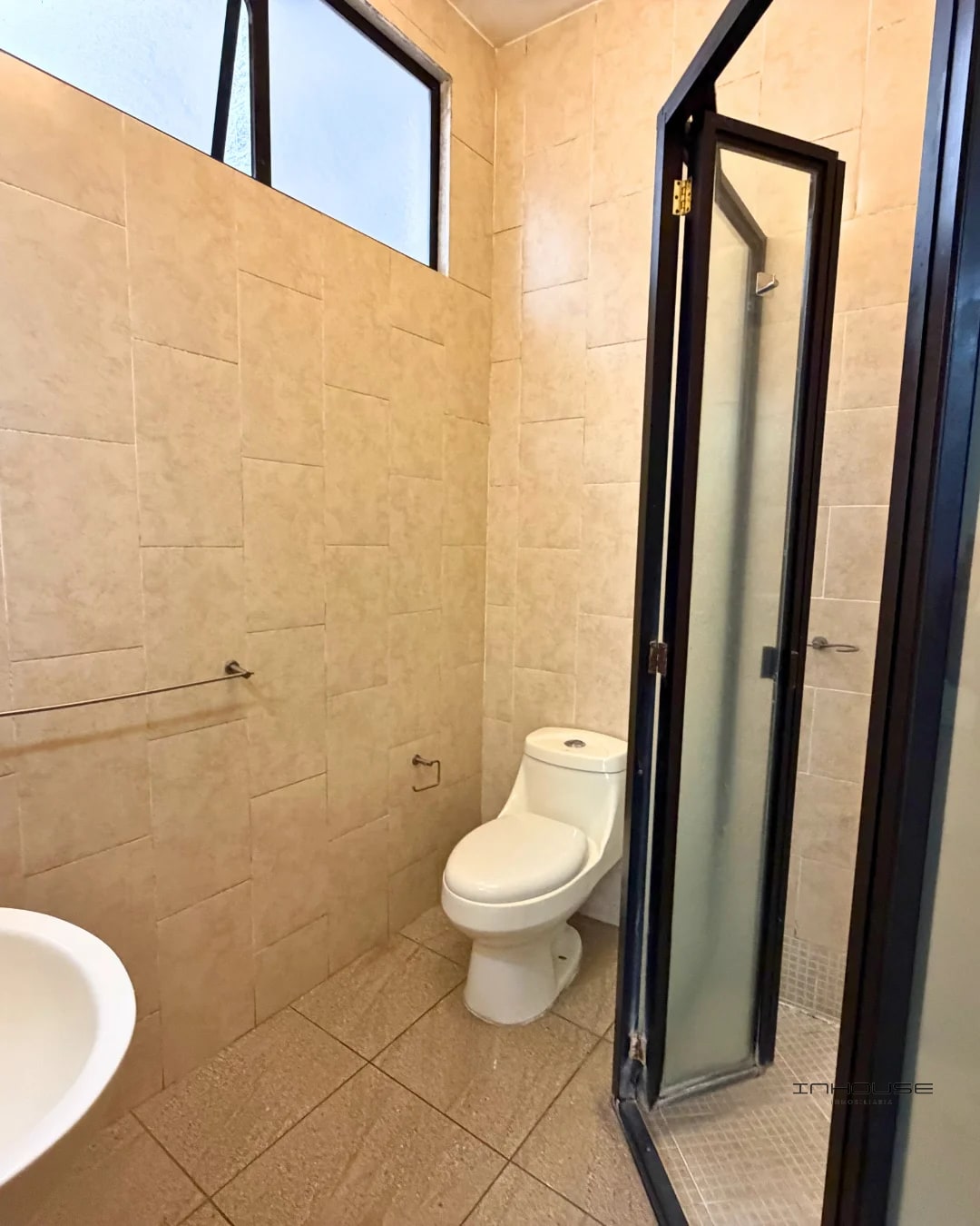 APARTAMENTO EN RENTA MUXBAL EN EXCELENTE UBICACIÓN. AMBIENTES AMPLIOS Y VENTILADOS. - 10