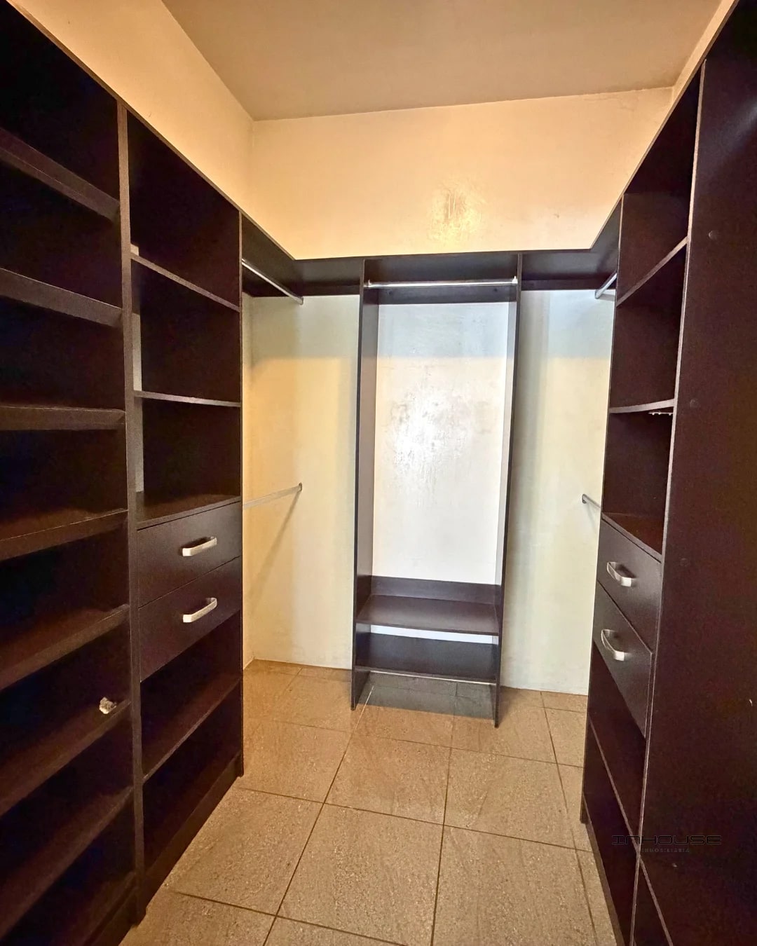 APARTAMENTO EN RENTA MUXBAL EN EXCELENTE UBICACIÓN. AMBIENTES AMPLIOS Y VENTILADOS. - 9