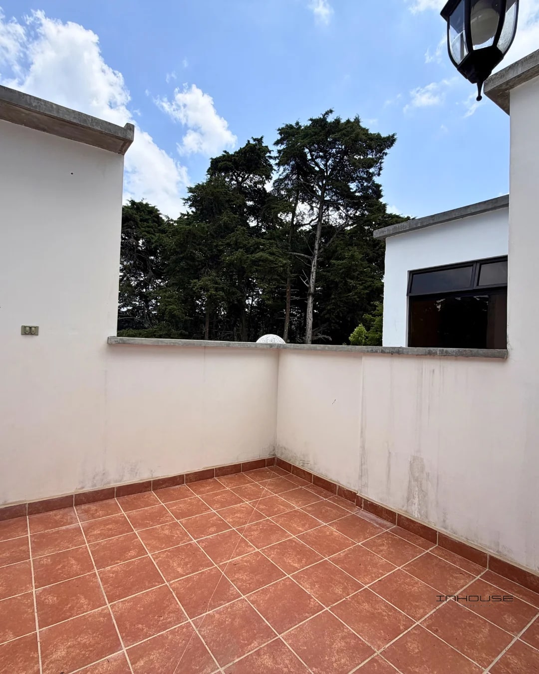 APARTAMENTO EN RENTA MUXBAL CON TERRAZA - 2